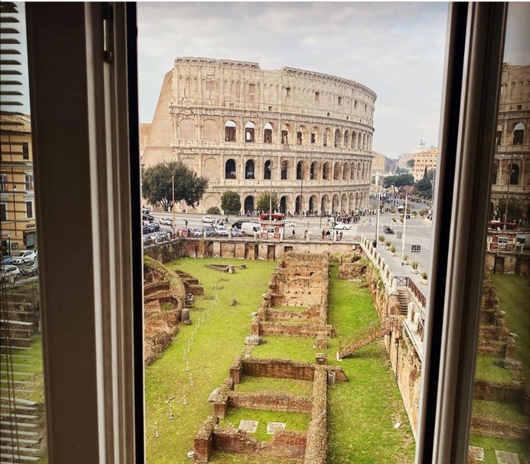 hoteles cerca al coliseo romano